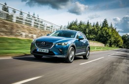 Mazda CX-3, front action 2
